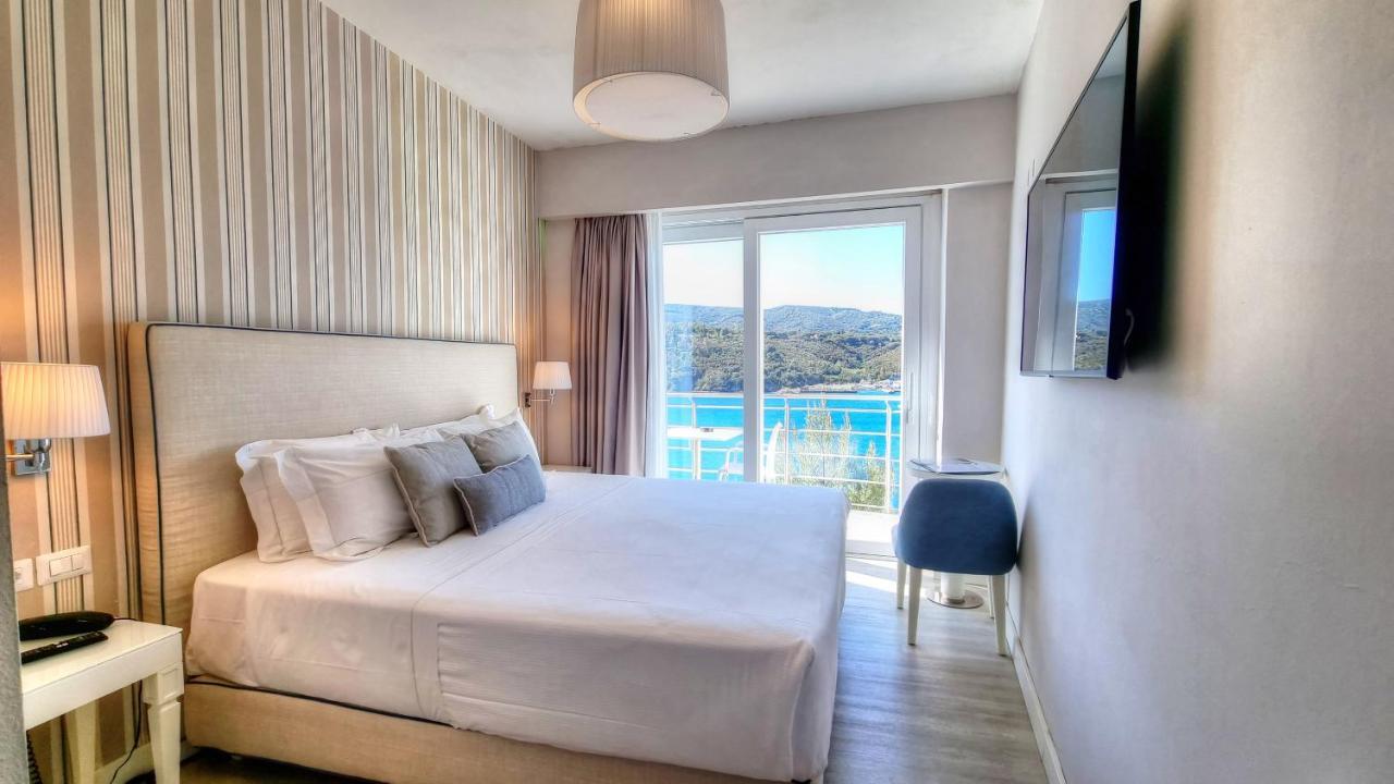 Hotel Plaza Порто Адзуро Екстериор снимка