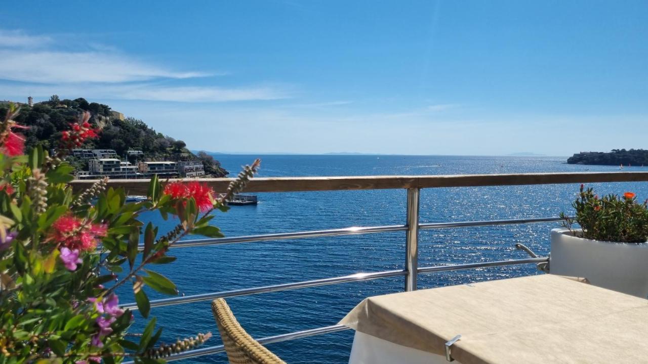 Hotel Plaza Порто Адзуро Екстериор снимка