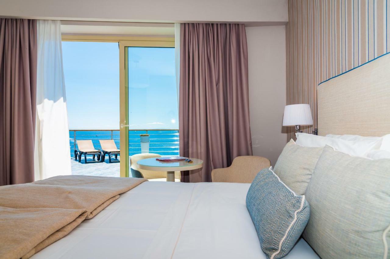 Hotel Plaza Порто Адзуро Екстериор снимка